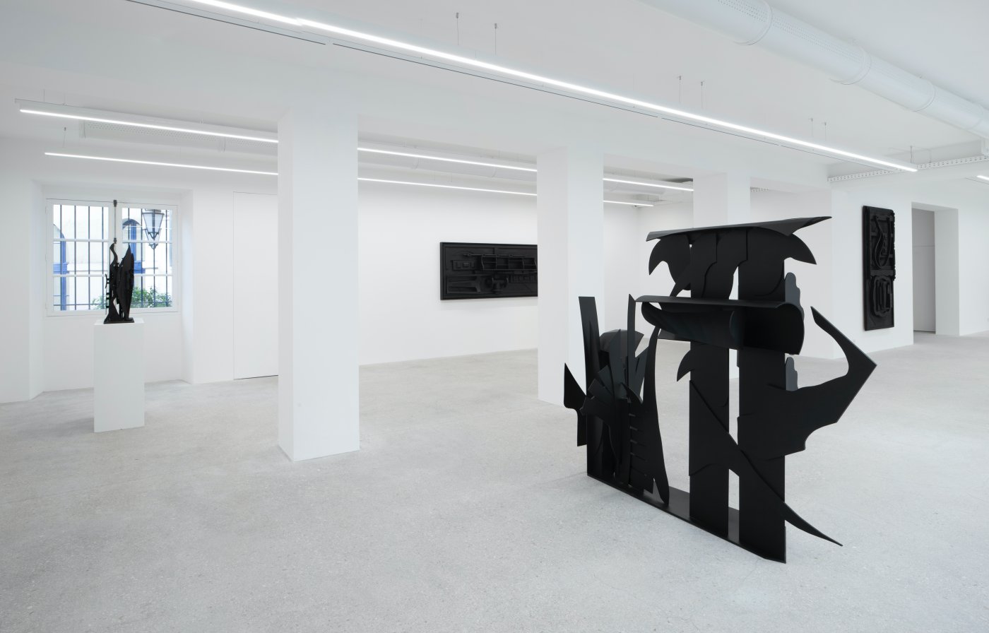 Installation image for Louise Nevelson, at Mennour