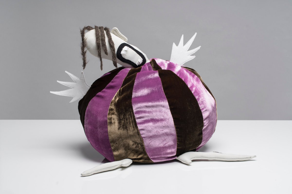 Julie Béna, Ouin..., ouin (Yvonna), 2021