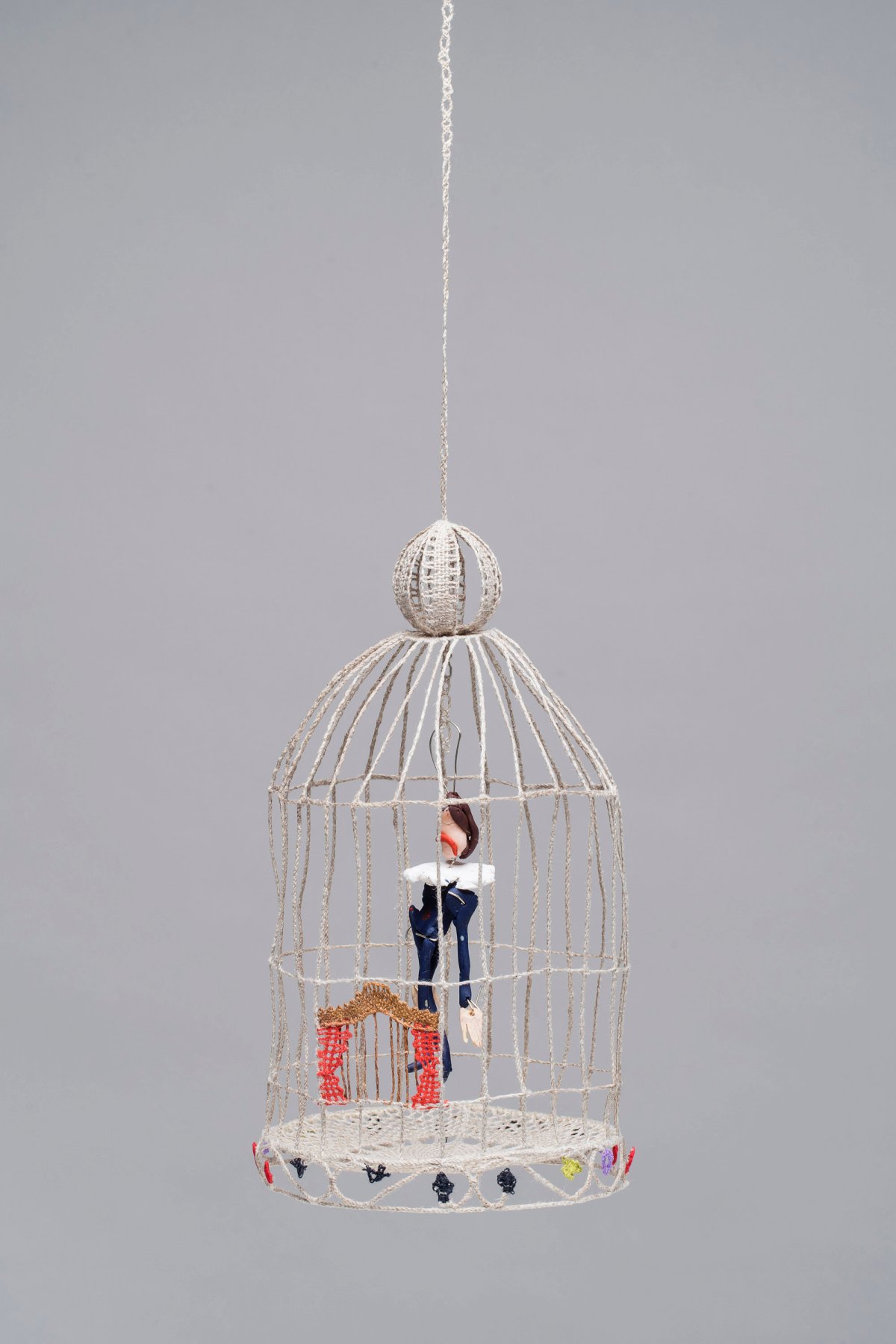 Julie Béna, Hanging Cage, 2021
