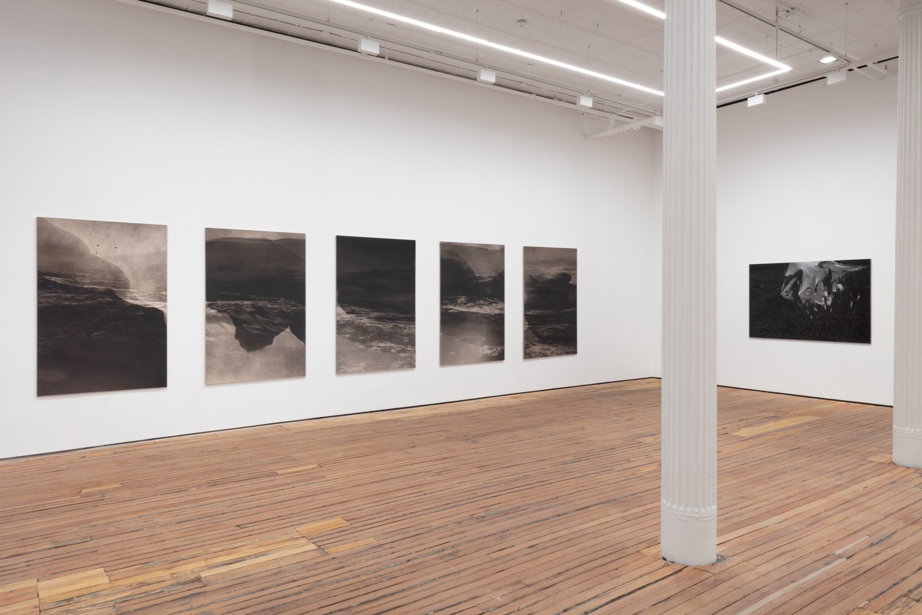 Image for Dirk Braeckman: Luster./, at GRIMM