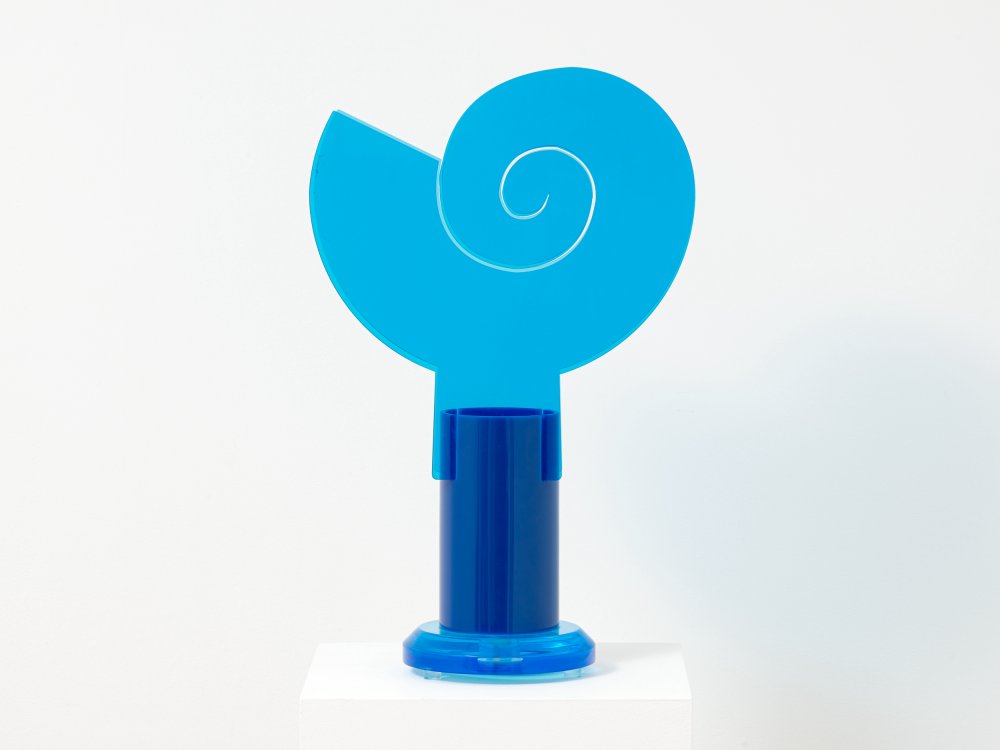 Nicola L., Snail (blue), 1995
