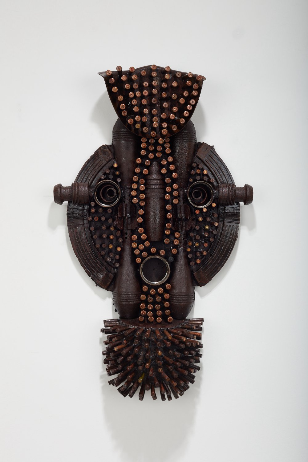 Gonçalo Mabunda, The night living, 2021