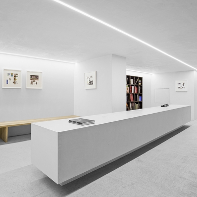 galerie gmurzynska, Zug  - GalleriesNow.net 