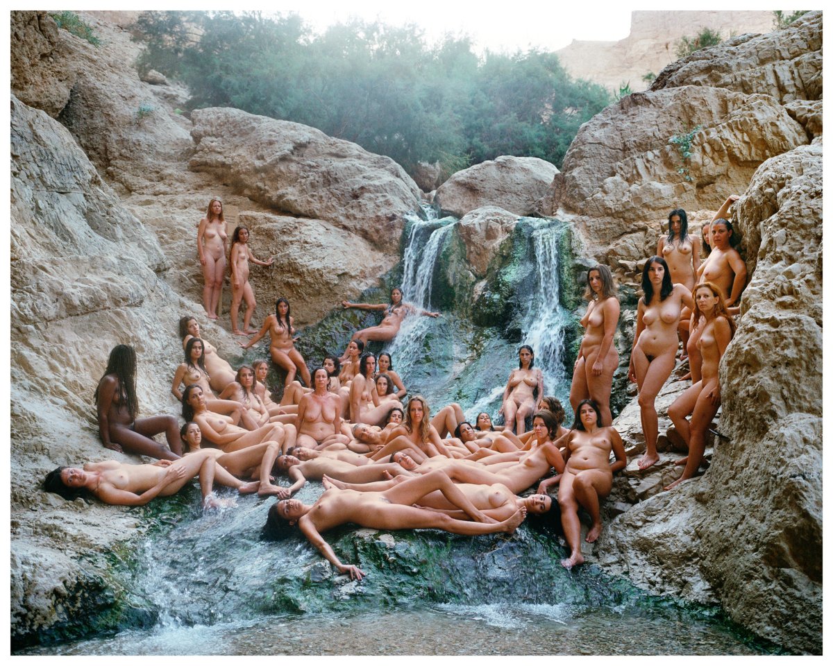 Spencer Tunick, Dead Sea 15, 2011