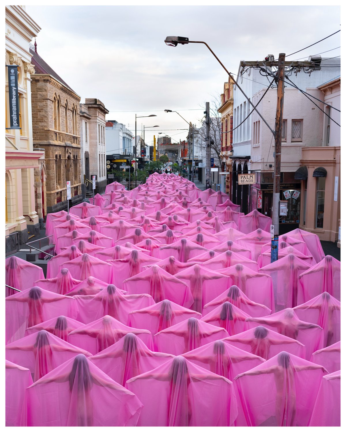 Spencer Tunick, Pink Spirits (Melbourne), 2018