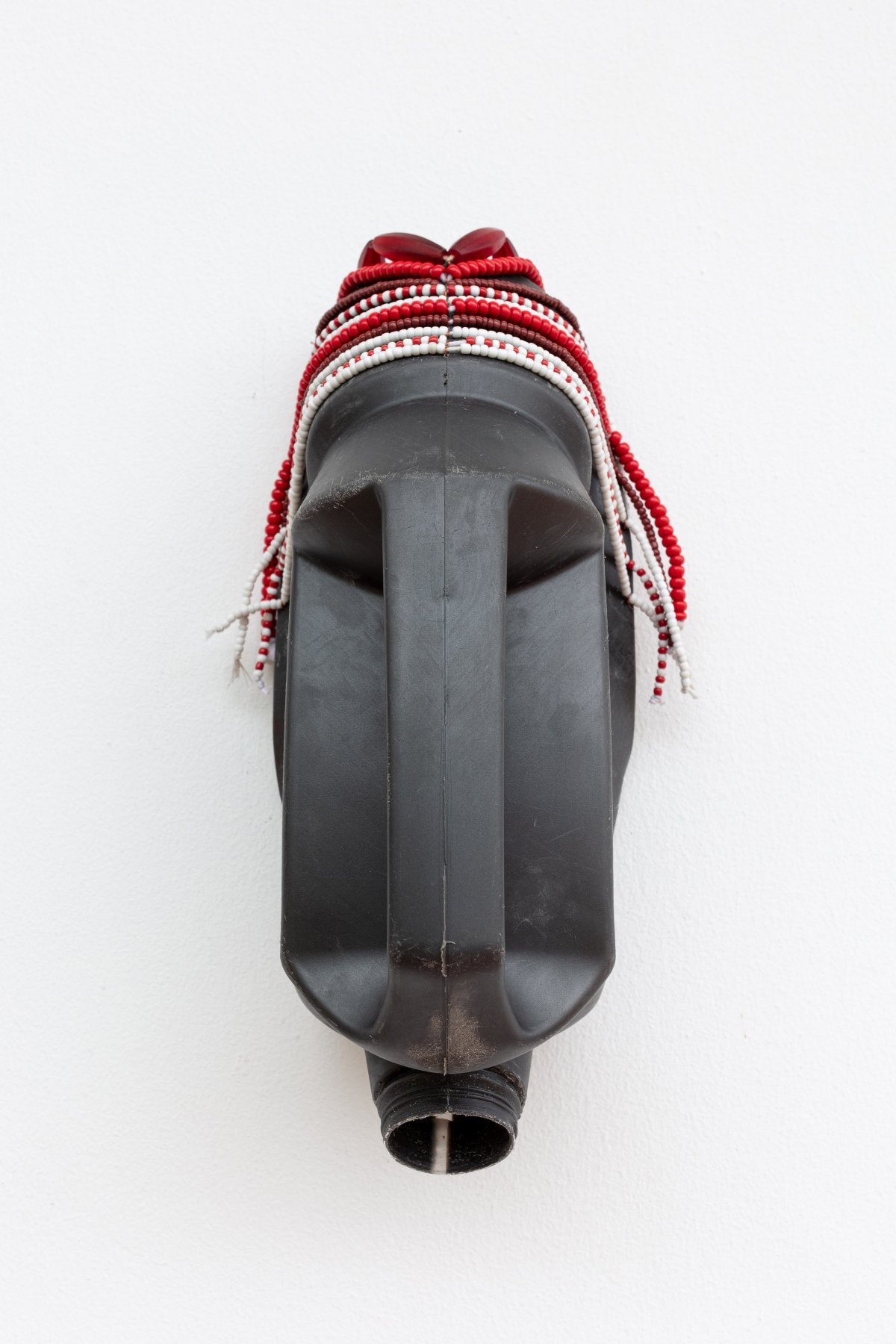 Romuald Hazoumè, Colombite Aigue, 2022