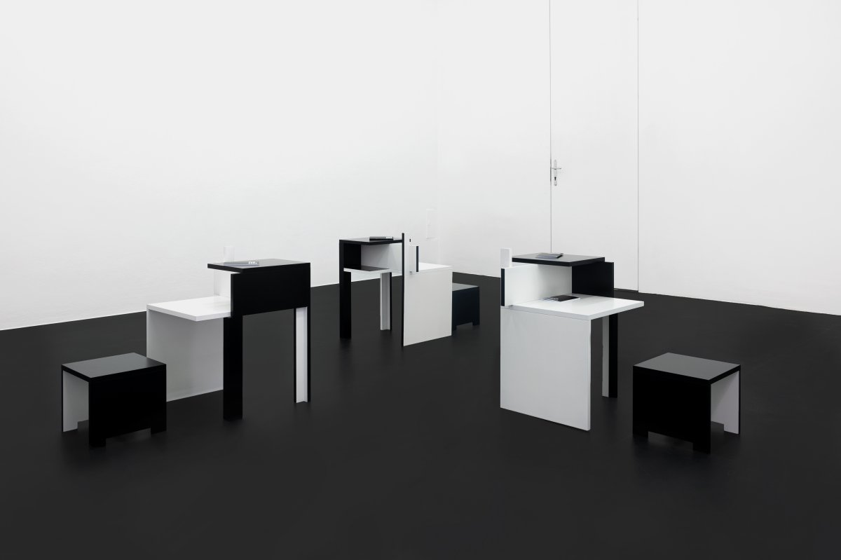 Liam Gillick, Three Borrowed Gray Rotations, 2021