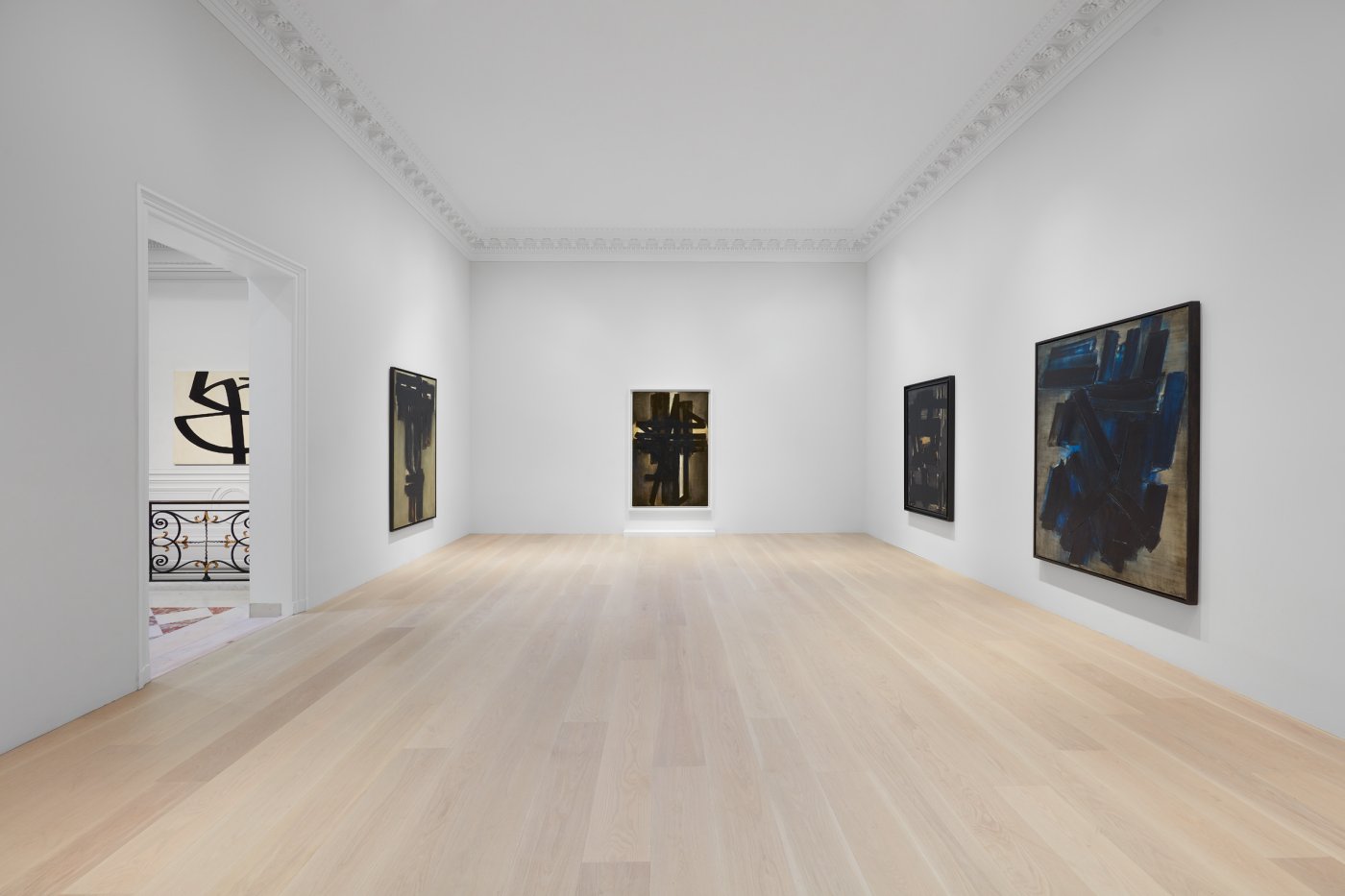 Installation image for Pierre Soulages: From Midnight to Twilight, at Lévy Gorvy Dayan
