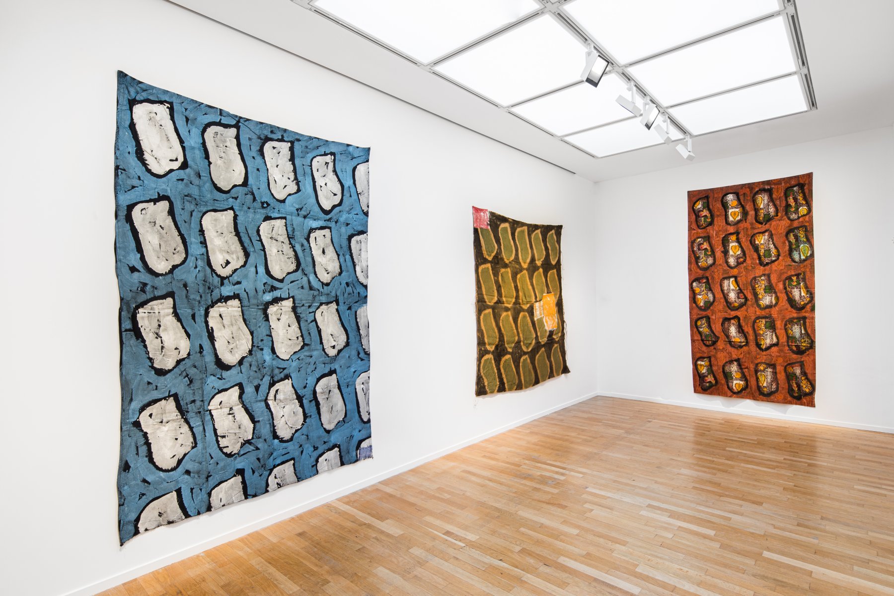Installation image for Claude Viallat: Tribute to Color - Canvases 1966-2023, at Templon