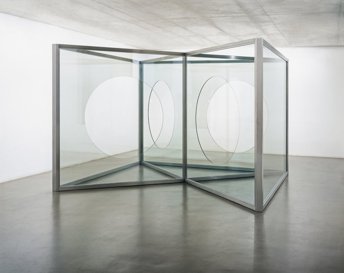 Dan Graham, Inspired by Moon Window, 2003