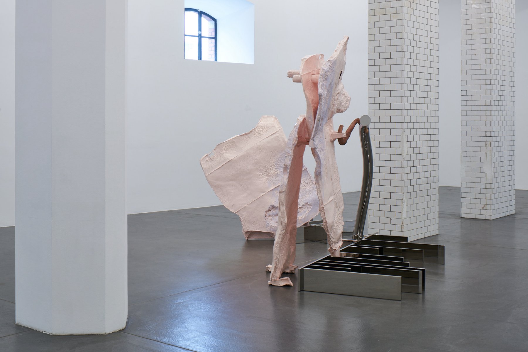 Image for Nairy Baghramian. Modèle vivant (Se ployant), at Hauser & Wirth
