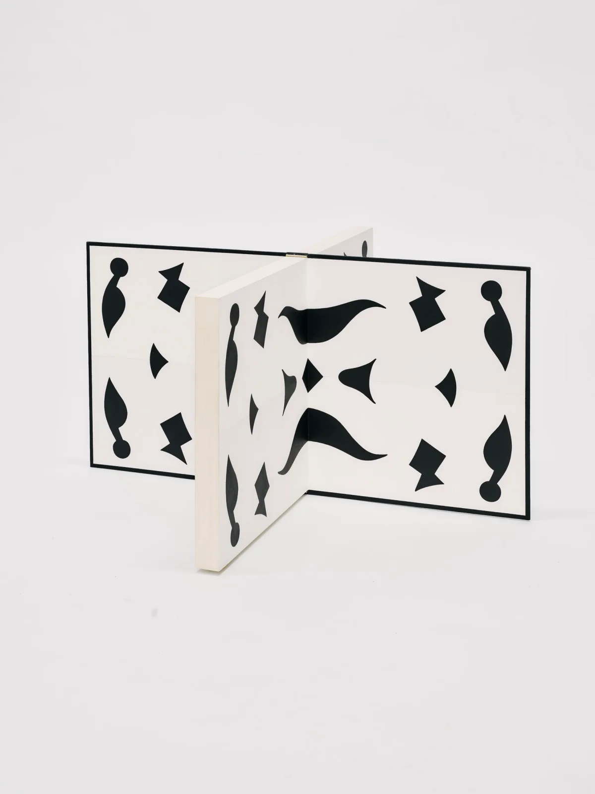 Steve Wolfe, Untitled (Magritte: Ideas & Images II), 1990