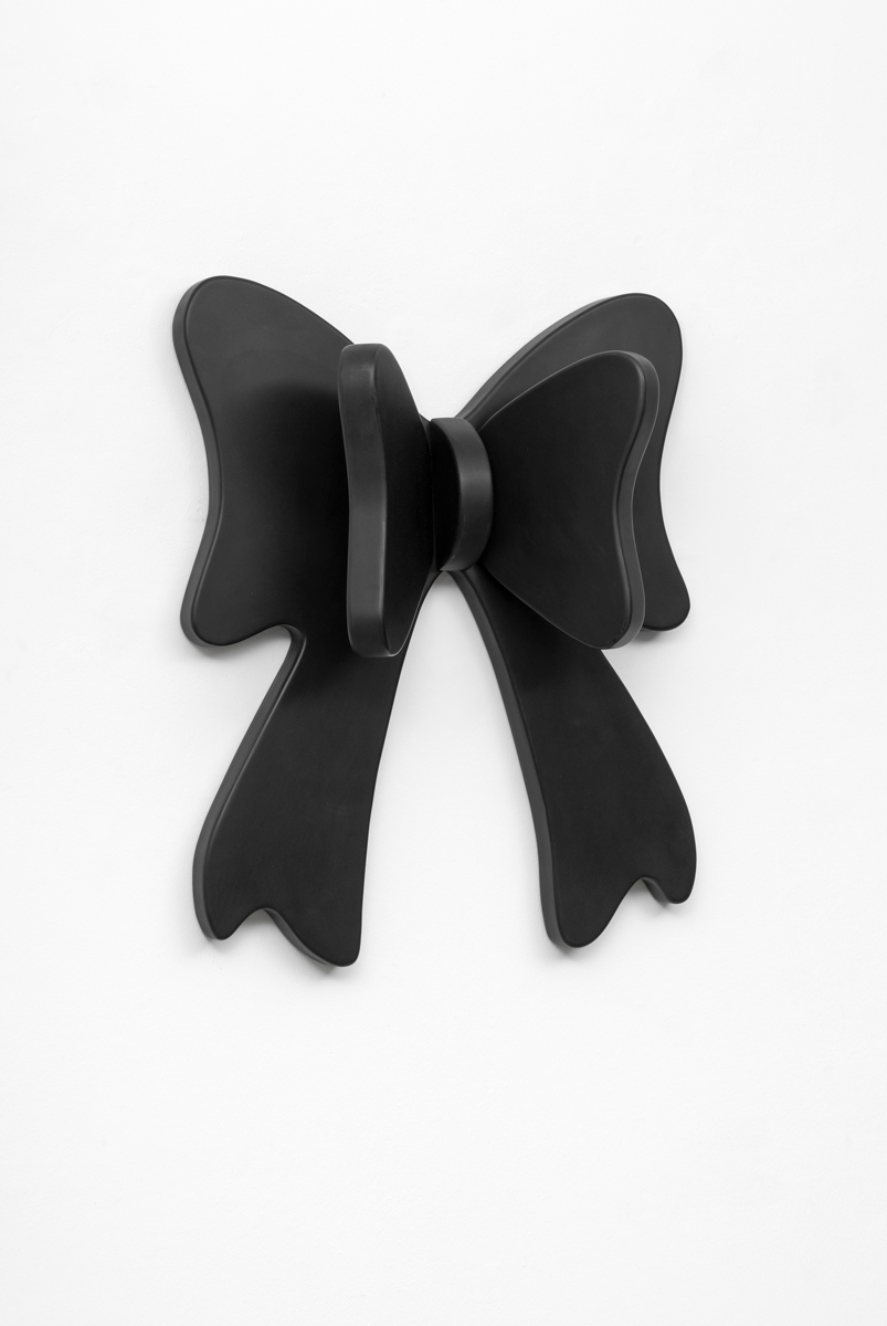 Robert Therrien, Untitled (black bow), 2012