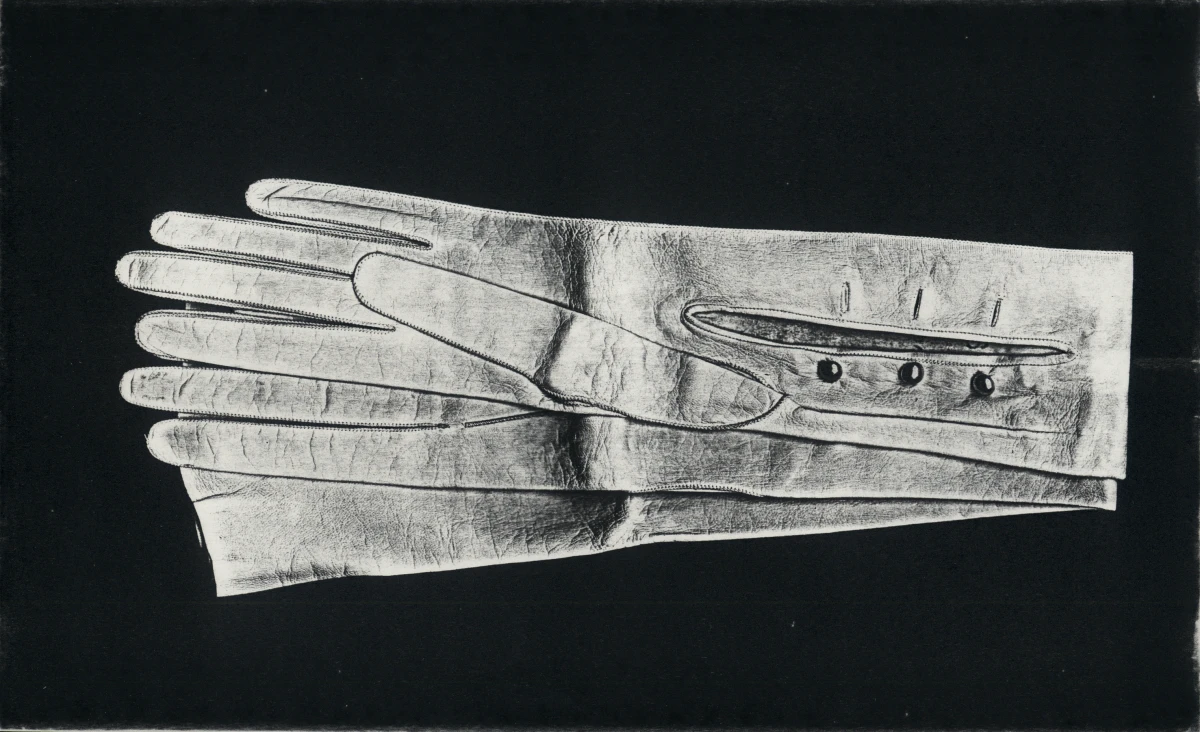 Pati Hill, Pati Hill, Wolfgang Tillmans & Pati Hill, Untitled (white gloves), 1976