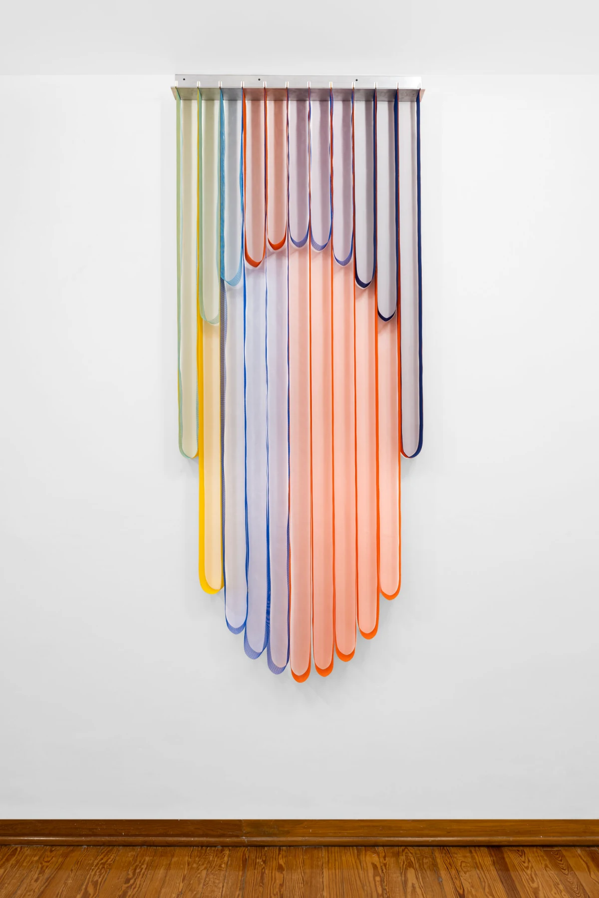 Eva LeWitt, Untitled (Oval), 2025