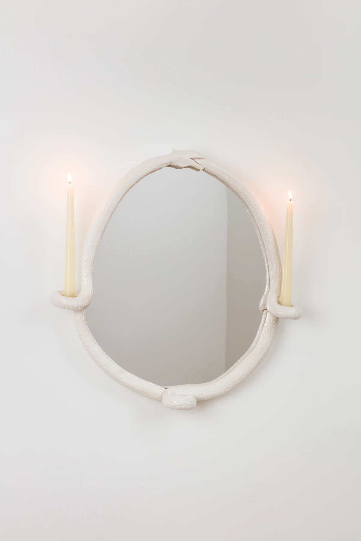 Alma Berrow, A round it goes, 2025