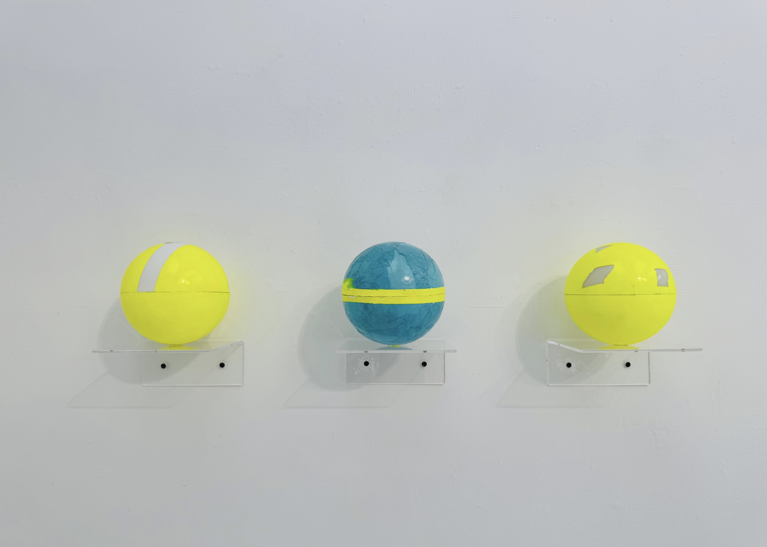 Song E Yoon, It is too heavy to move, 2024