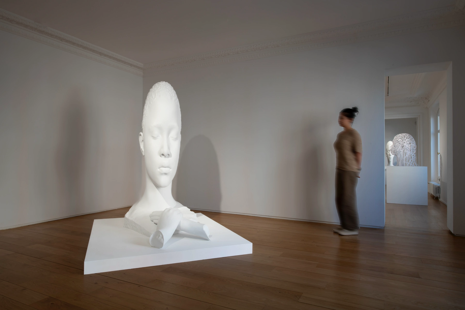 Installation shot from <b>Jaume Plensa: 5 rêves, 5 désirs</b>, @ Galerie Lelong