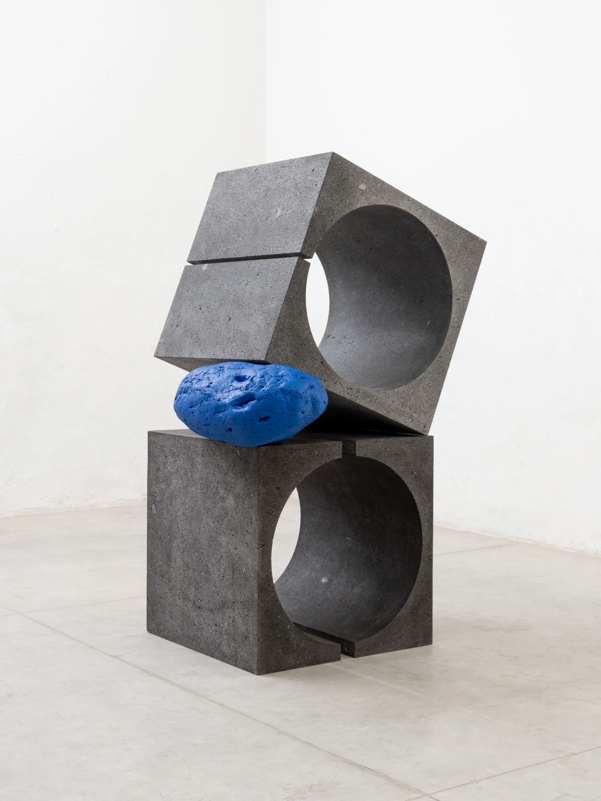 Jose Dávila, Untitled, 2022