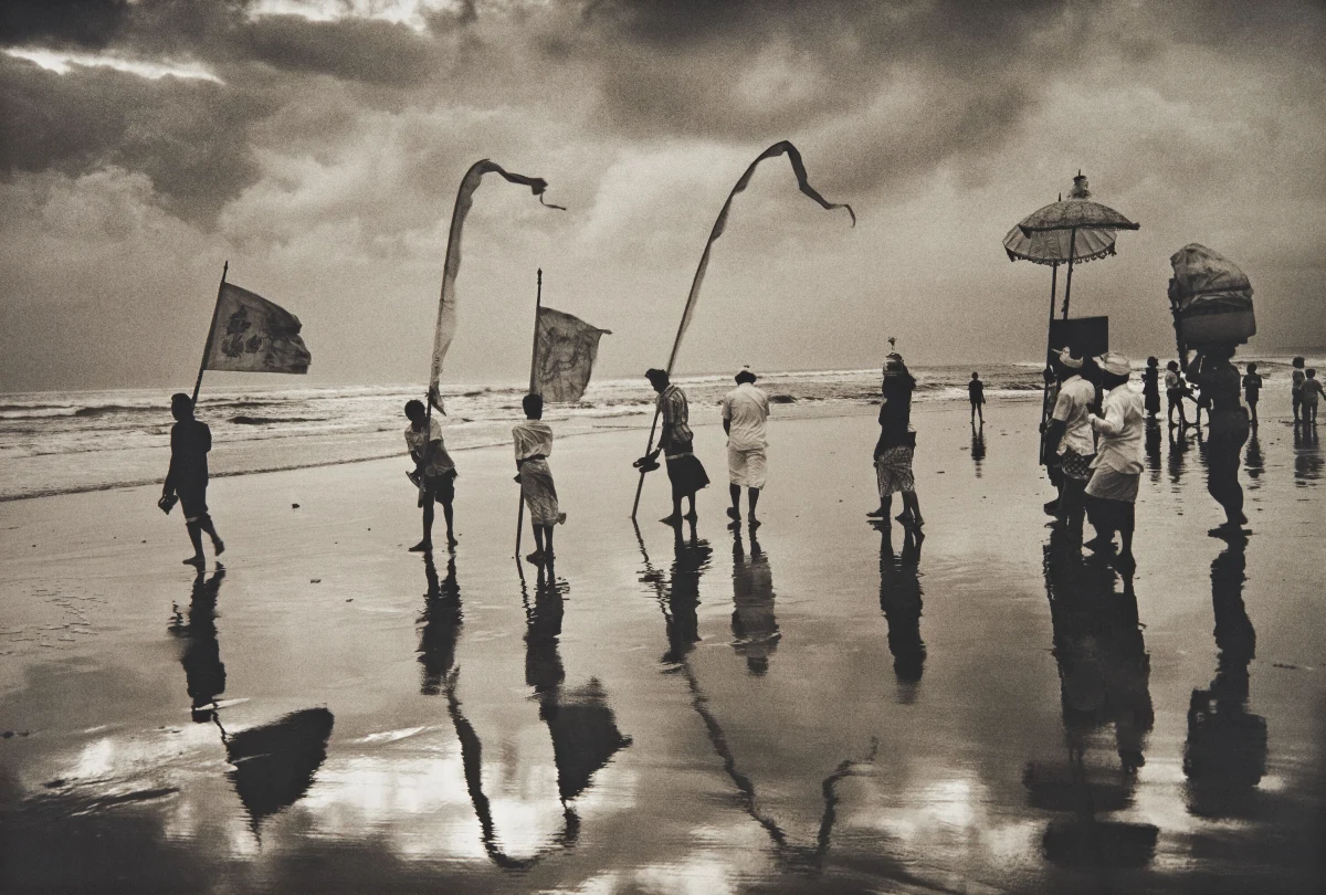 Don McCullin, Bali, Taking Gifts to the Sea Gods, 1982 (printed 2016)