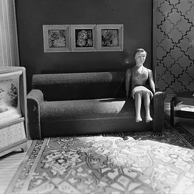Image from Laurie Simmons: Black & White, at Almine Rech, Matignon