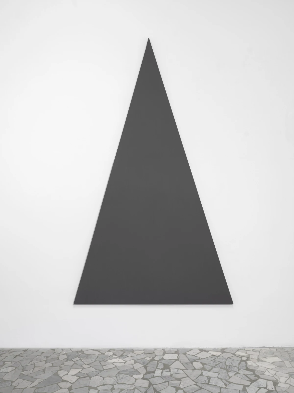 Alan Charlton, Triangle, 2016