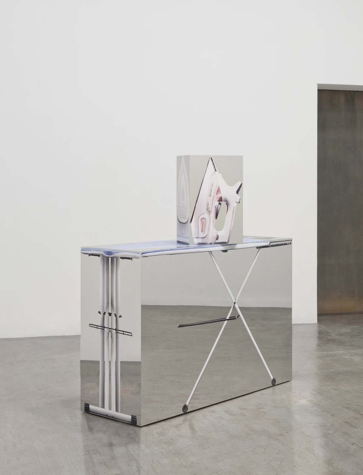 Urs Fischer, Mr. E & Spotzy, 2012