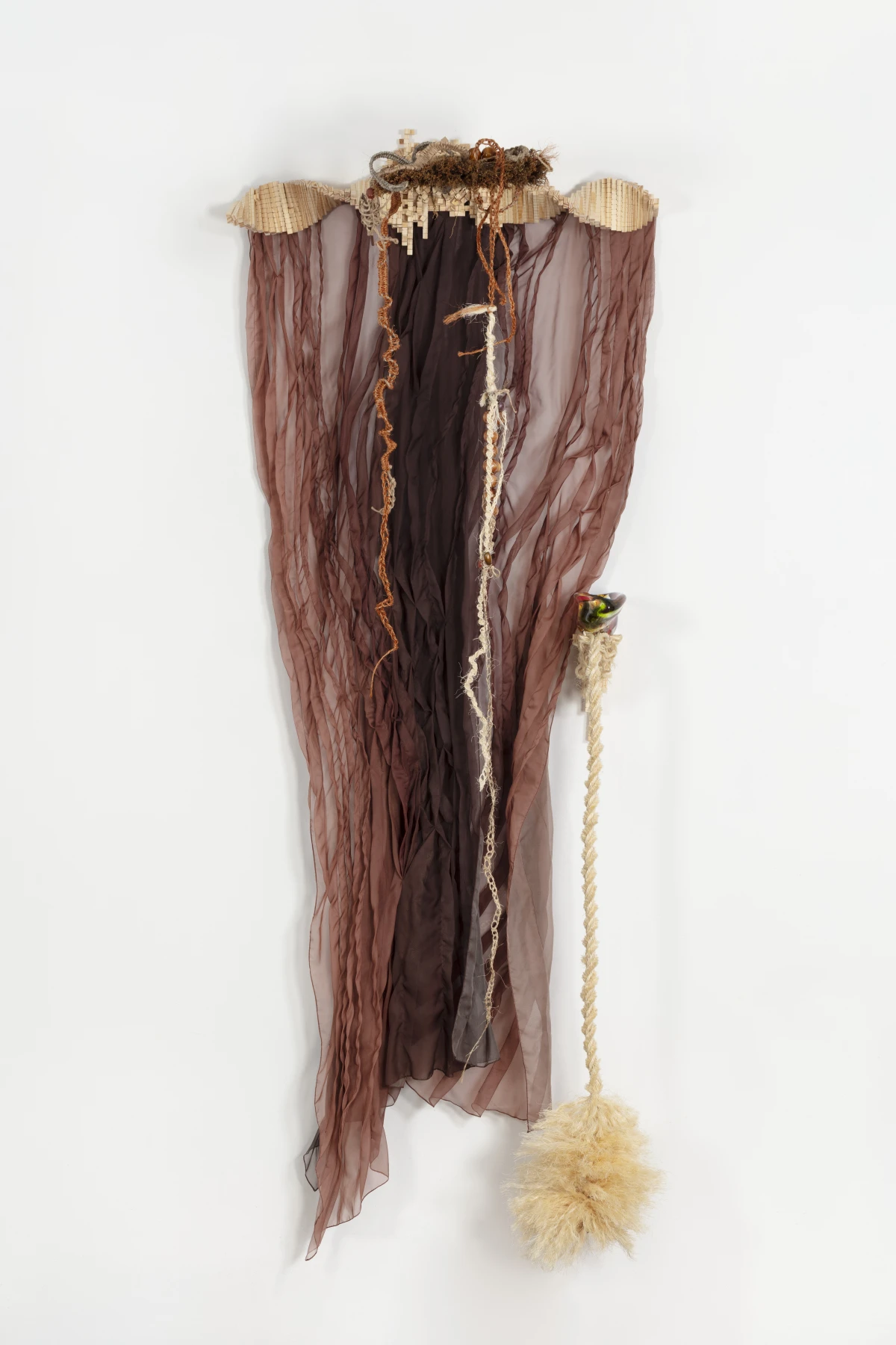 Laura Lima, Ninho Comunal (Palmeira), 2025