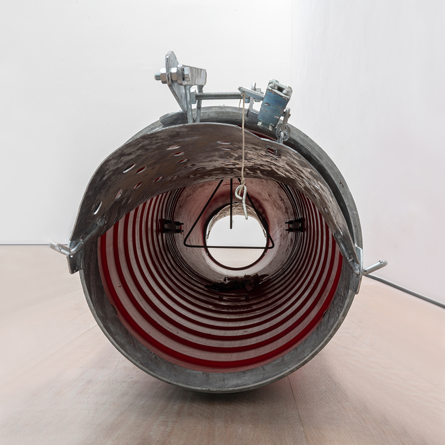 Andreas Slominski, Lonzafalle, 2000