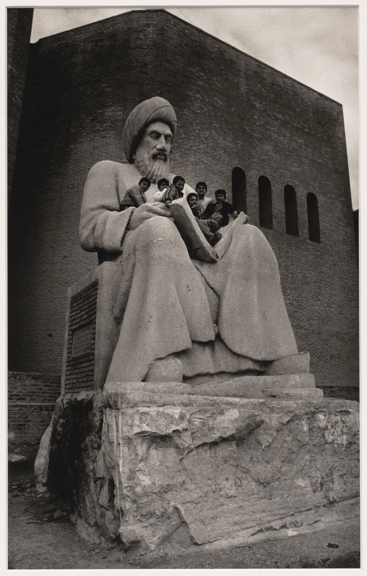 Don McCullin, Boys in the Book of the Prophet, Arbil, Kurdistan, 1991
