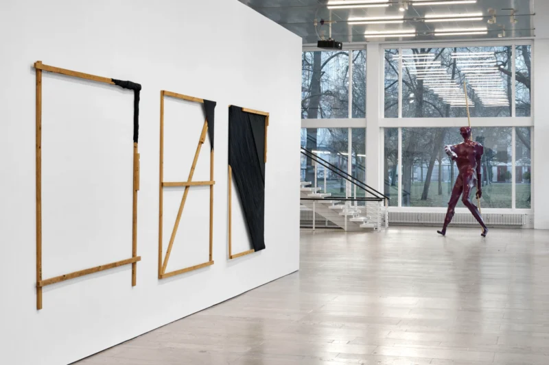 Installation shot from Georg Herold f., @ Capitain Petzel