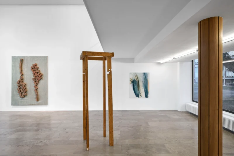 Installation shot from Georg Herold f., @ Capitain Petzel