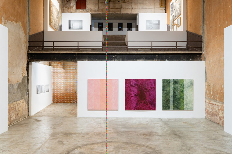 Installation shot from Mientras el día no cierre, @ Galleria Continua