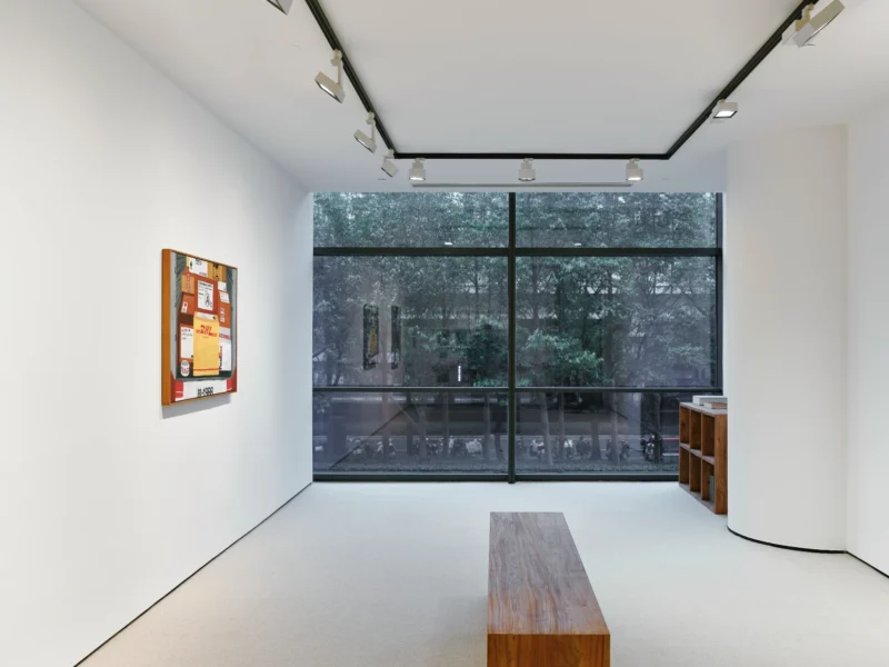 Installation shot from Tuapennot: I Don’t Understand Why I Have To Follow You, @ SHENME ART Project & Consultancy