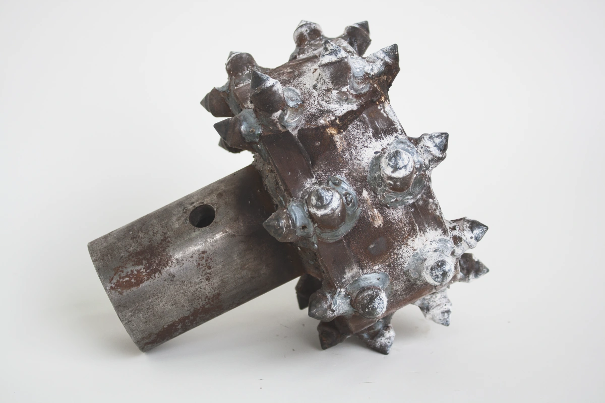 James Capper, ATLAS MILL K, 2016