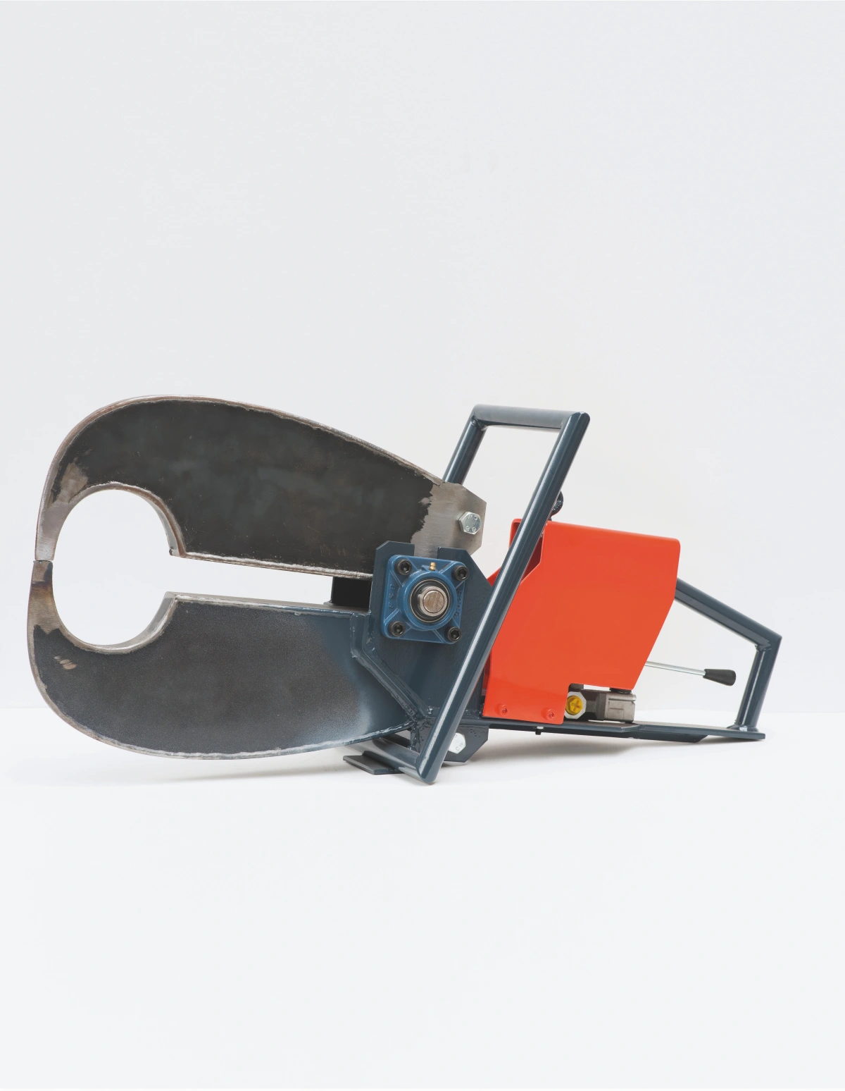 James Capper, PELICAN JAW NIPPER, 2014