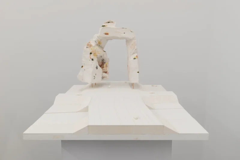 Isa Genzken, Tor für Amsterdam (Gate for Amsterdam), 1988