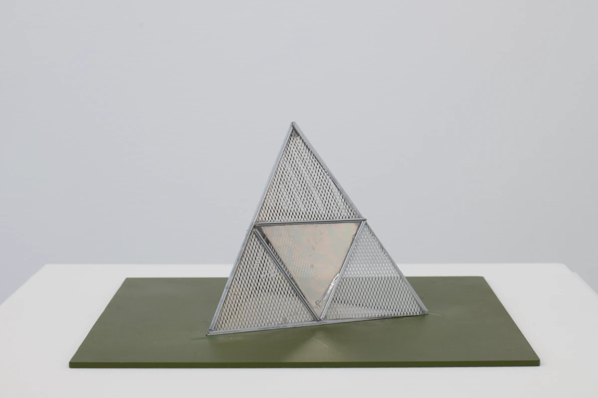 Dan Graham, Model for Tetrahedral Pyramid, 2012