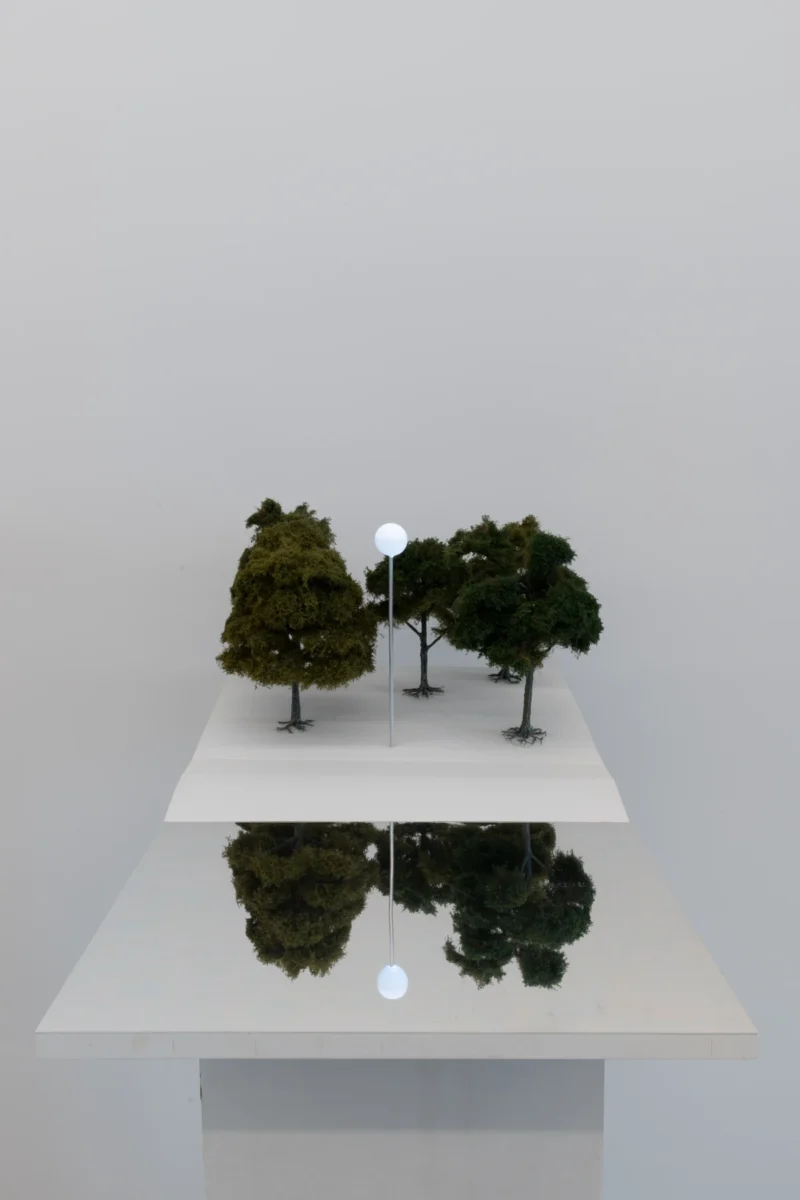 Isa Genzken, Vollmond (Fullmoon), 1997