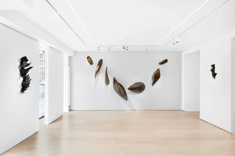 Installation shot from Alicia Penalba: Formes volantes, @ A&R Fleury