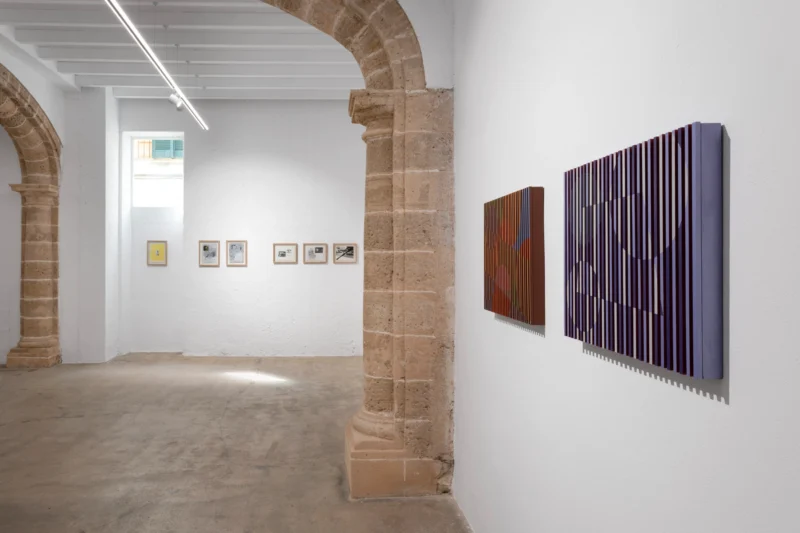 Installation shot from Tirar del Hilo, @ Baró Galeria