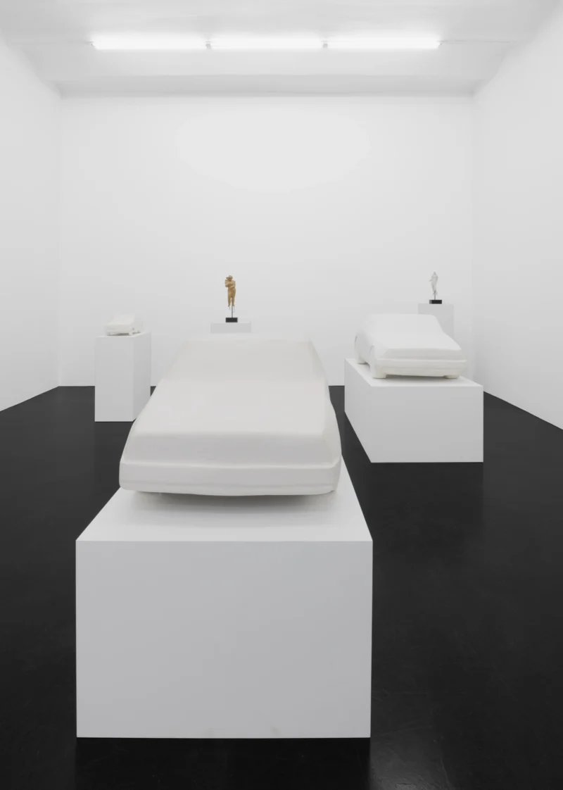 Installation shot from Elie Nadelman Peter Fischli David Weiss, @ Galerie Buchholz