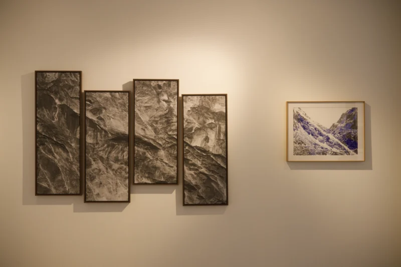 Installation shot from Serge Izquierdo, Vincent Bousserez: Territoires invisibles, @ Galerie Esther Woerdehoff