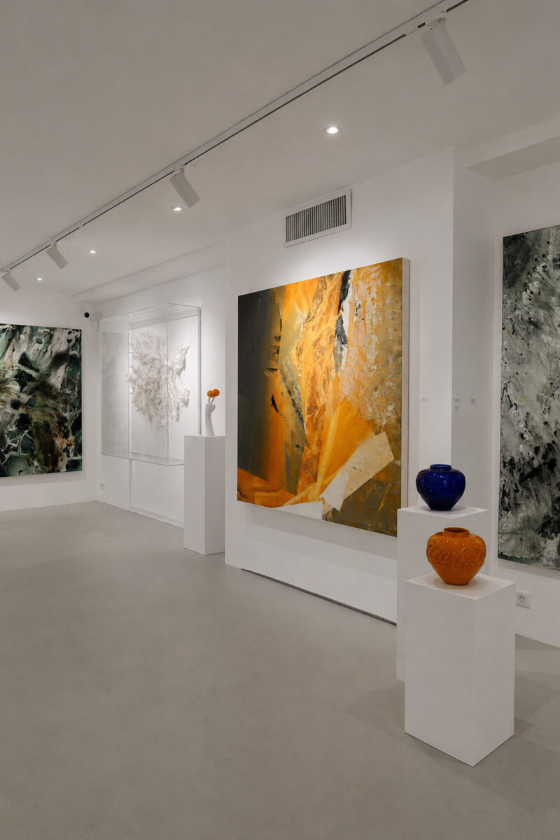 Installation shot from Lumière Liquide, @ Helvetika 1575