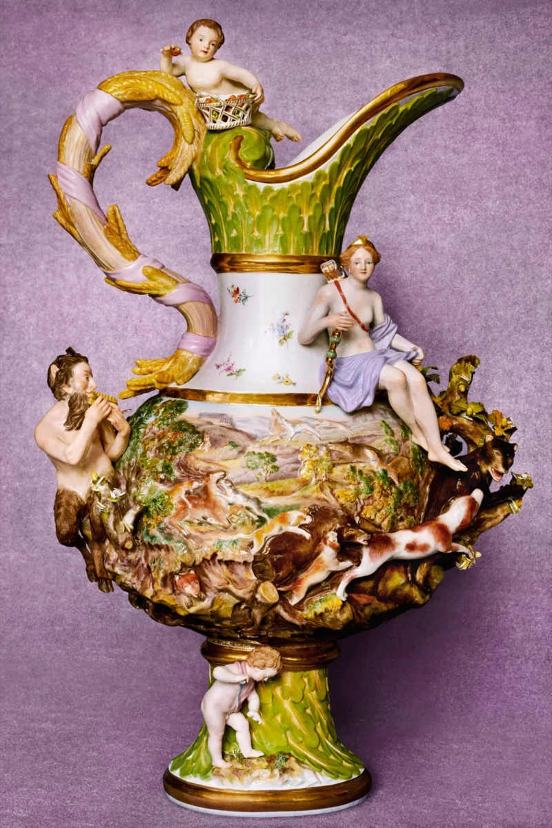 Mario Testino, Die Erde, Meissen, 2019
