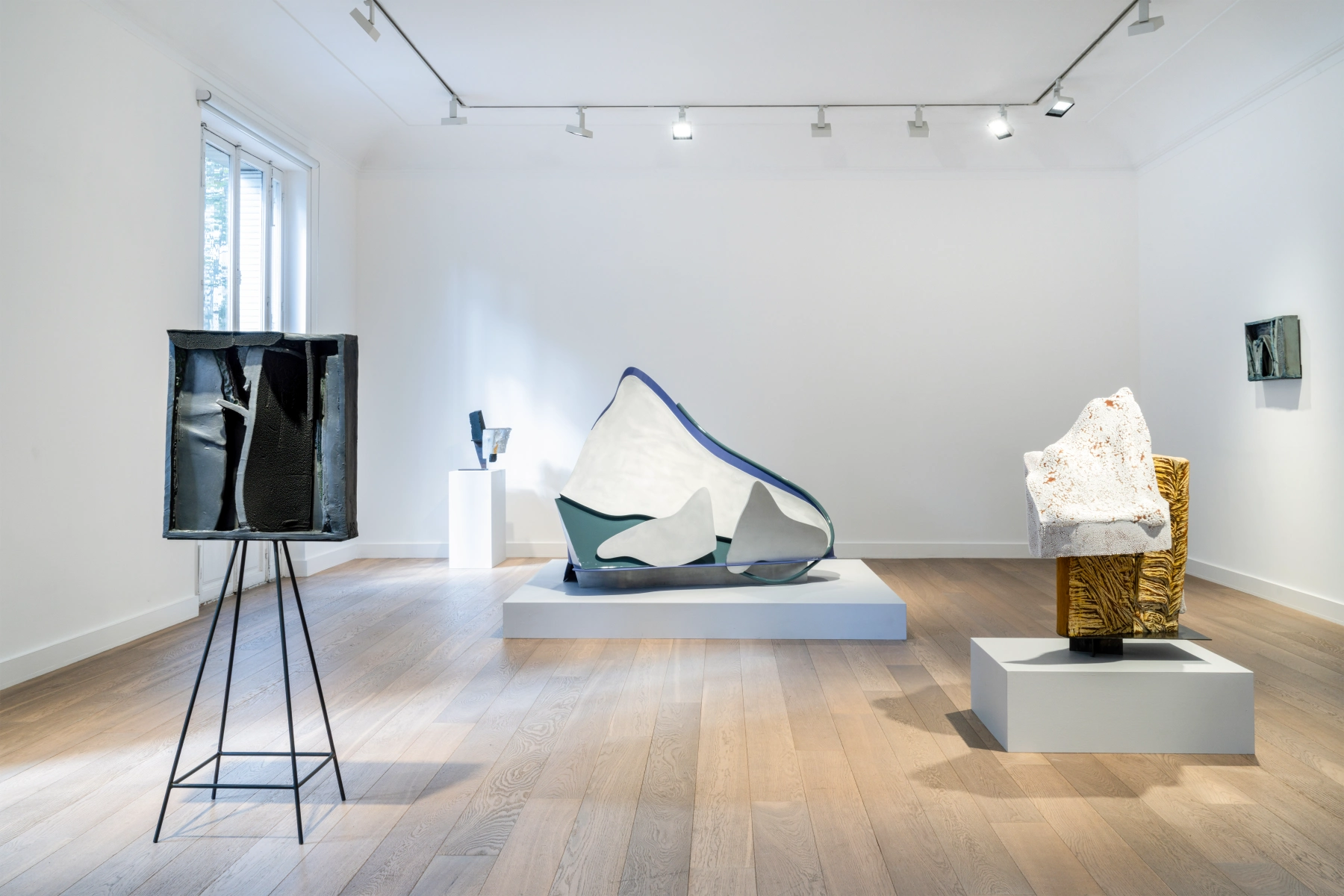 Image for Arlene Shechet: Kind of Blue, at Galerie Lelong
