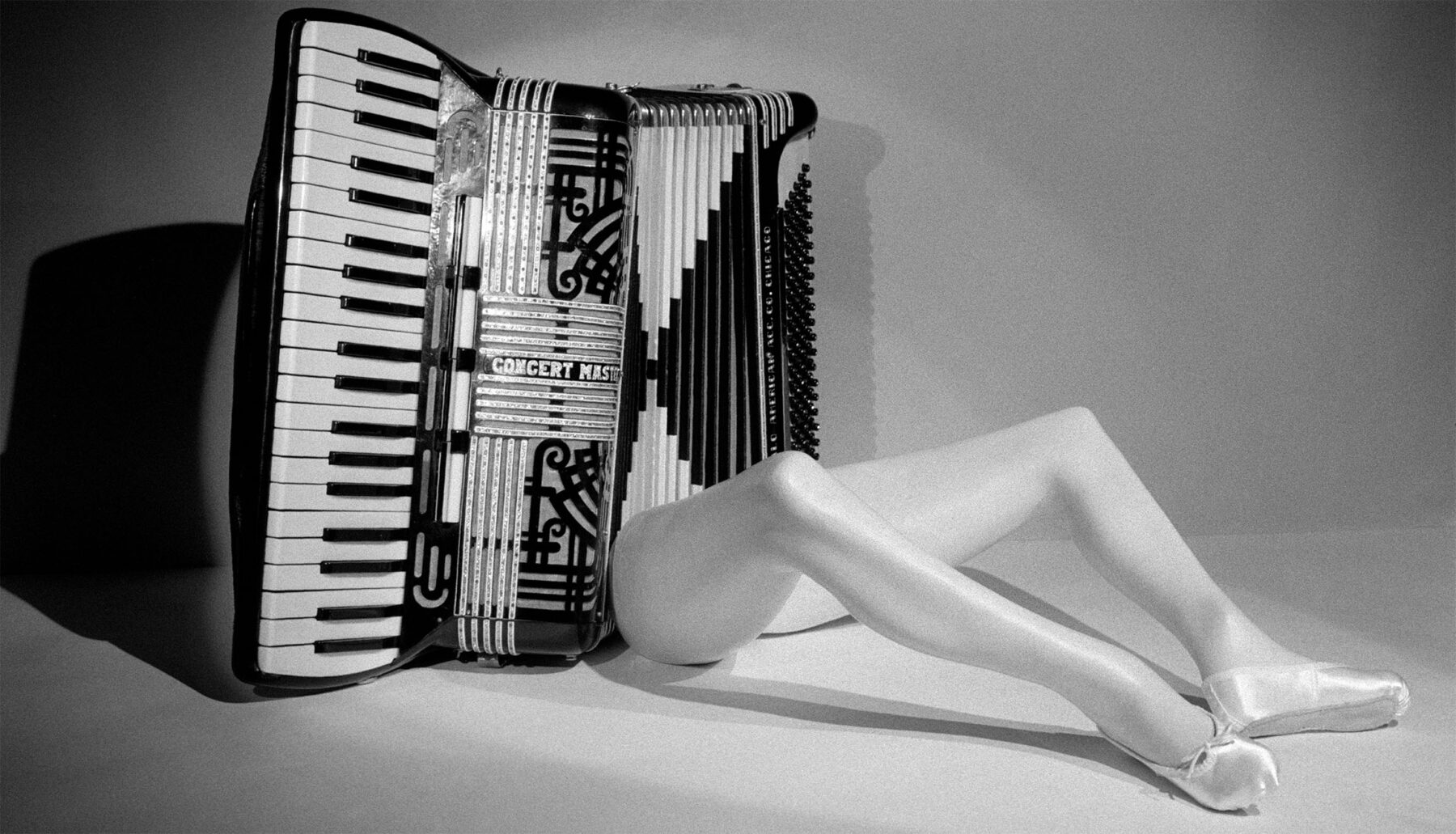 Image for Laurie Simmons: Walking Objects at Edwynn Houk Gallery