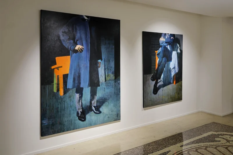 Installation shot from François Bard: Un soleil immense, @ Opera Gallery