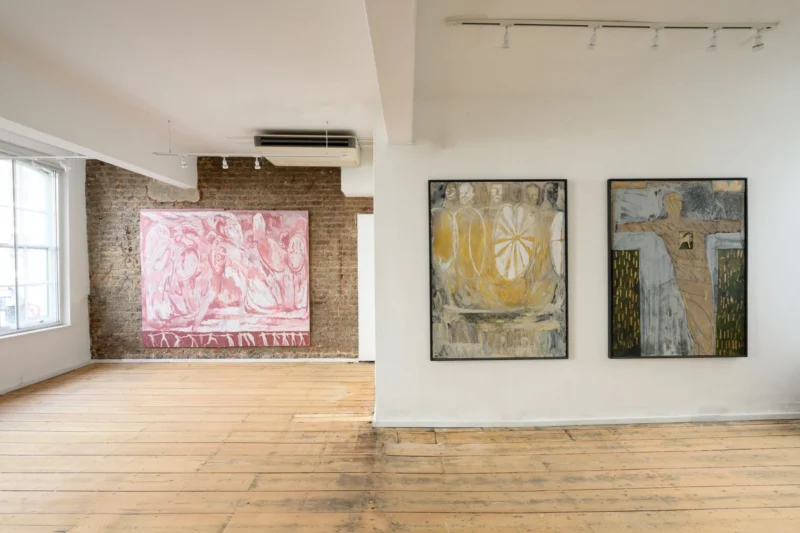 Installation shot from Hugo Winder-Lind: 140 Knights in Silver Armour, @ Robbie von Kampen